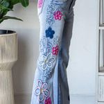 Oli & Hali Embroidered Flower Jeans in Denim/Pink Combo NWT MEDIUM Blue Size L Photo 1