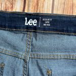 Lee Women’s Premium Stretch Mid Rise Regular Fit Denim Capri Size 22W M Photo 4