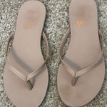 Jellypop  Los Angeles Beige Thin Flip Flops Women’s Photo 0
