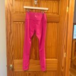 Boutique Brand Size Small Hot Pink Activewear Leggings. Photo 3