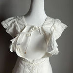 Edite Mode ELEGANT WHITE LACE RUFFLE DEEP V Photo 8