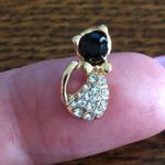 Cat stud earrings black rhinestone gold tone Photo 4