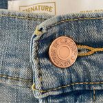 Levi's High Rise Jean Shorts Women's Sz 29 Blue Photo 2