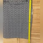 Roz & Ali  black white patterned pencil skirt NWT woman’s size medium Photo 5