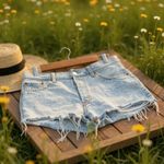 Levi's Levi’s 501® ORIGINAL FIT HIGH RISE WOMEN'S SHORTS Photo 3