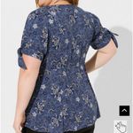 Torrid Fit & Flare Slub Button Up Toe Sleeve Blouse Blue Sz M Photo 3