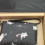 Coach Boxed Corner Zip Wristlet With Snowman Print c7401 Photo 4