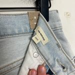 Madewell NWT - The Tall Momjean in Harman Wash: Raw-Hem Edition Light Wash Denim Photo 7