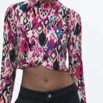 ZARA  Abstract Print‎ Mock Neck Long-Sleeve Crop Top Size Small Pink Purple Blue Photo 0