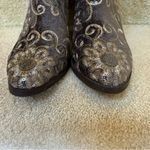 Naughty Monkey Seleni Grey Floral Embroidered Ankle Booties Size 8.5 Photo 3