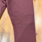 Athleta Persistence Camo Laser cut 7/8 Tights Size XS Antique Burgundy Workout Photo 8
