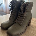 Crown Vintage Women Combat Lace Up Ankle Boots Size 8 Slate Charcoal Leather Brown Photo 0