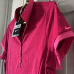 Nike NWT  Golf Dri-Fit T-Shirt - Size XL Photo 3