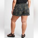 Athleta Trekkie North Printed Short in Terra Firma Olive W1856 Plus Size 26 Photo 1