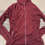 Athleta  Burgundy Ruched Athletic Jacket Hoodie Thumbholes Zip Pockets Women's M Photo 0