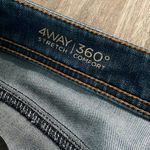DL1961  Coco Curvy Straight Jeans Solo Dark Wash Photo 2