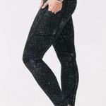 Zyia  Light & Tight Black Reflective 7/8 leggings Sz 4 Photo 0