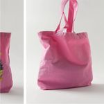 Urban Outfitters Yellowstone national park graphic tote bag Photo 2