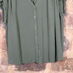 Orvis  Short Sleeveless Blouse Women's XL Rayon Crepe‎ V-Neck Button Front Green Photo 3