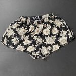 Brandy Melville Black Cream Floral Elastic Pull On Shorts XS S Photo 1
