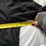 Nike VTG Y2K  Womens Size Medium Top Windbreaker Sweatshirt Black Full Zip 90s Photo 3