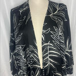Vada Winter Maverick Black and White Leaf Print Kimono Large Photo 0