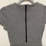 H&M ⭐️  Grey Crewneck Short Sleeve Thick Waffle Knit Fit & Flare Dress XS EUC Photo 4