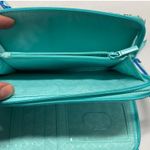 Vera Bradley 3 in 1 Blue Go Fish Crossbody Wristlet Wallet RFID Photo 7