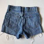 Gap  denim button fly high rise cheeky shorts size 0/25 Photo 2