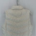 Gap  Sleeveless Puffer Vest Jacket Button Zipper Women’s Medium White Photo 7