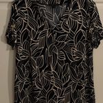 Sami & Jo •‎ embroidered blue white tee detail small Photo 0