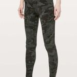 Lululemon  Align Jogger Crop In Incognito Camo Multi‎ Gator Green Women’s Size 6 Photo 0