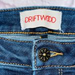 Driftwood  Embroidered Jeans sz 26 Photo 2