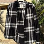Kohls White and Black Flannel Photo 0