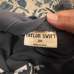 Taylor Swift  swiftie sweatshirt and shorts set 2x Photo 8
