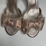 AGL Attilio Giusti Leombruni Women's Metallic Bow Ankle Strap Heels Size‎ 38 Gold Size 7.5 Photo 2