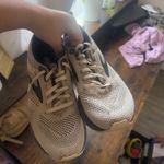 Brooks  Women’s Running Shoes 9 Photo 2