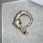 Elegant Gold Panther Brooch with emerald green eyes holding a pearl! Photo 1
