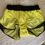 Lululemon tracker short reflective seawheeze Yellow and Black Athletic yoga gym Photo 7