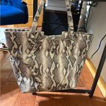 Kelly Wynne PAINT THE TOWN Essential Tote Python Snakeskin Rare Photo 4