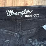 Wrangler  Women's Essential Mid-Rise Bootcut Jeans Photo 2