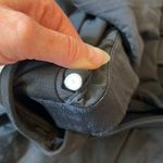 Lululemon  Final Lap Tank in Black Women’s Size 8 Photo 4