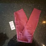 HeyNuts Essential Yoga 7/8 Leggings with Side Pockets Size XS Photo 2