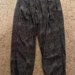 Lululemon gray black 7/8 joggers running size 6 Photo 0