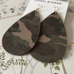 Nickel and Suede Large Teardrop Leather Earrings Camo Suede NEW‎ Green Photo 4