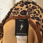 Electric yoga  Biker Shorts Size Small‎ Photo 5