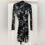 Calvin Klein  Wrap Mini Dress Collared V Neck Black White Print sz 4 Photo 6