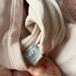 Aritzia  hoodie Photo 2