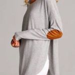 Cherish Boutique  light gray and brown suede elbow latch top size large Photo 2