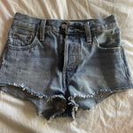 Levi's 501 High-Rise Shorts Medium Wash Photo 0
